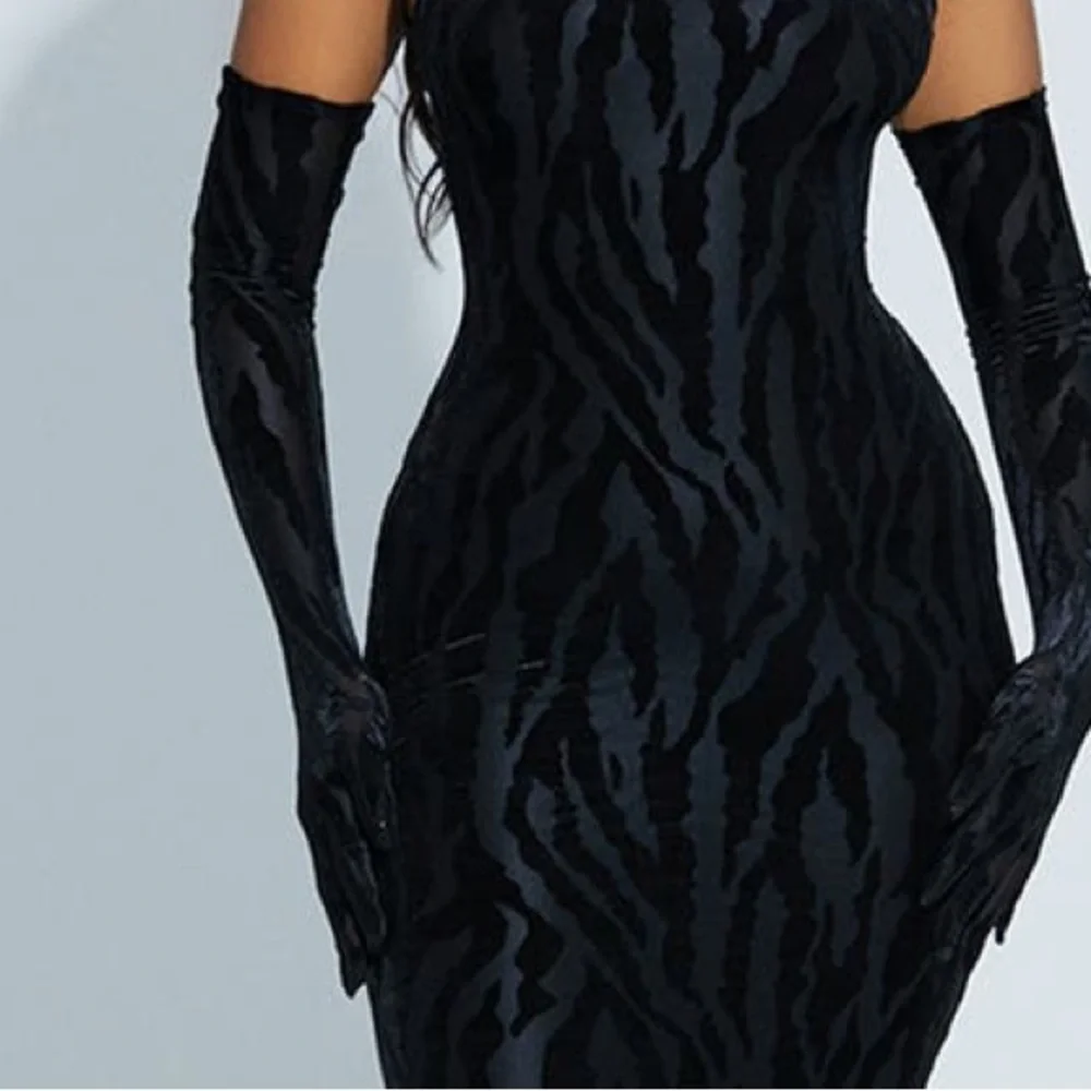 NAKED WARDROBE OH SO WILD LONG TIGER PRINT VELVET GLOVES BLACK OS NWT